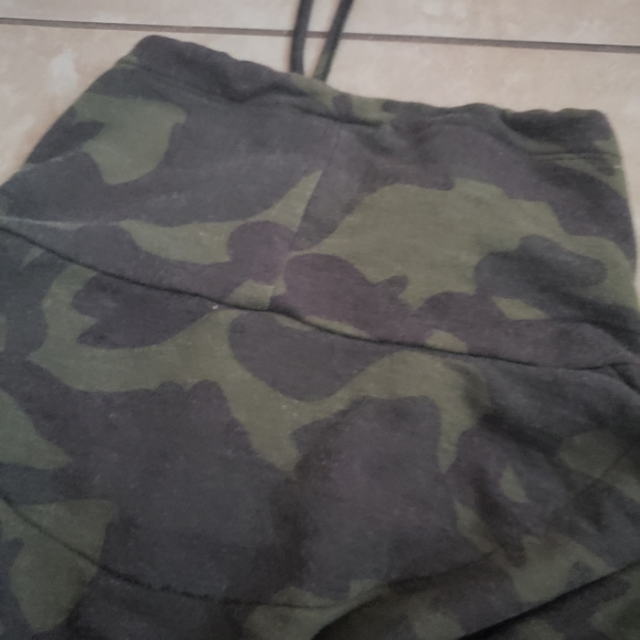 Sweatshirt - Picture 3 of 7